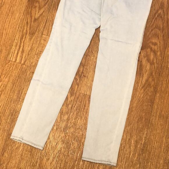 Levi’s 721 High Rise Skinny Distressed Light Wash Denim Jeans Size 28 - Picture 9 of 16